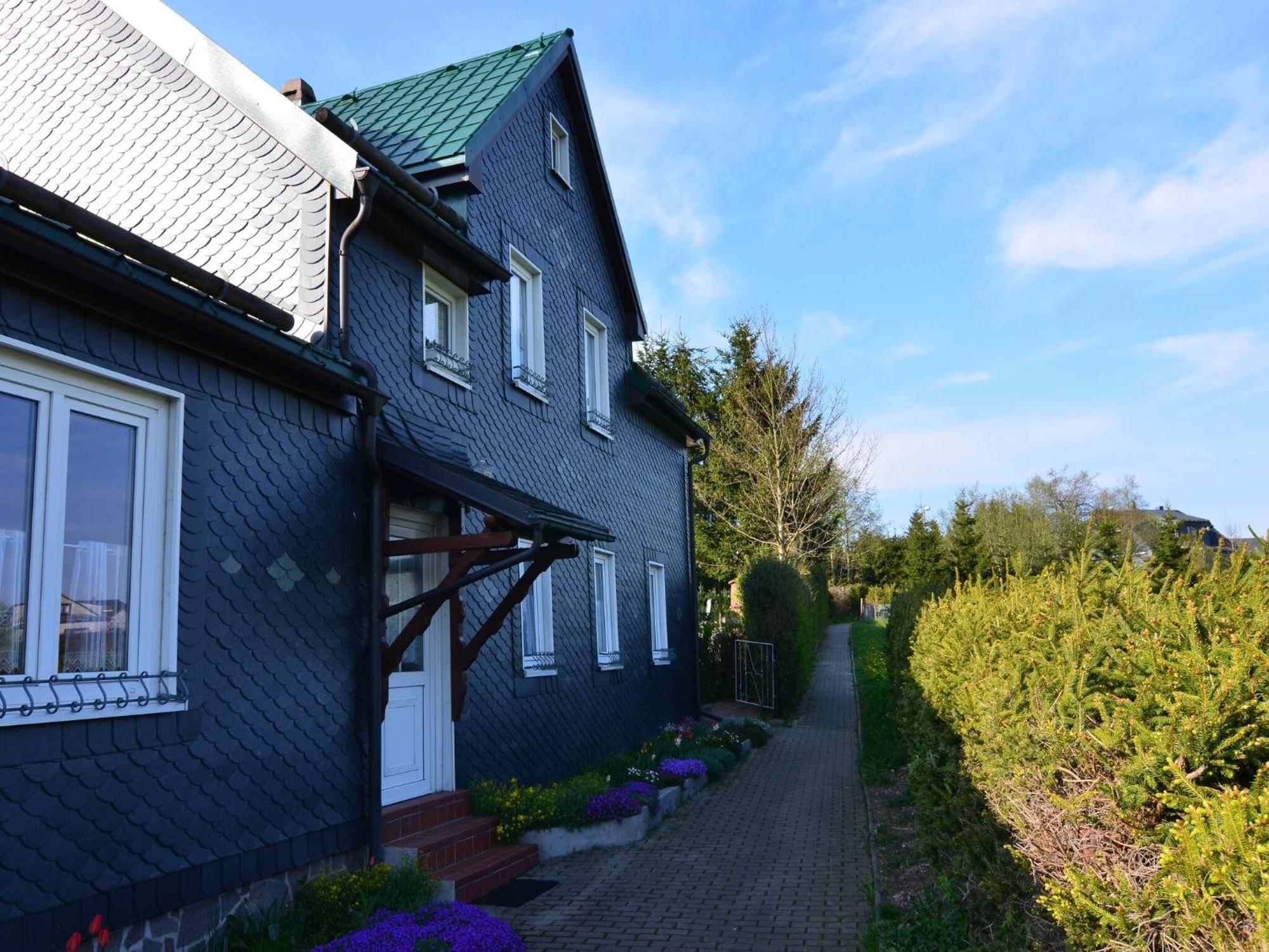 Holiday Home In Neustadt Am Rennsteig With Pond Esterno foto