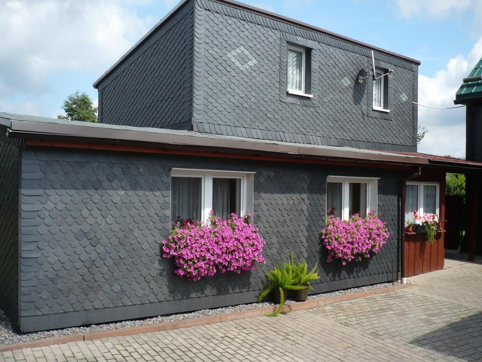 Holiday Home In Neustadt Am Rennsteig With Pond Esterno foto