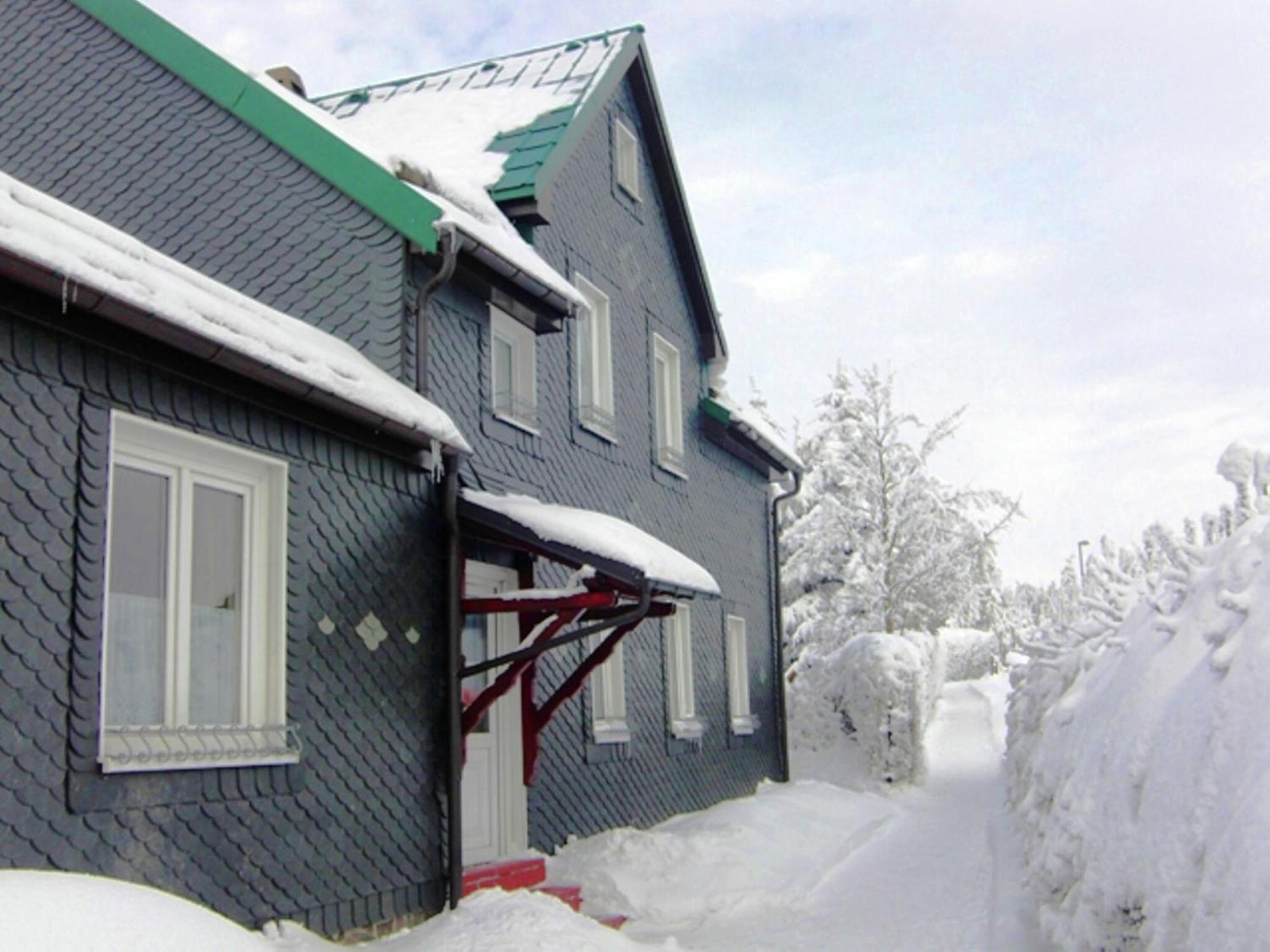 Holiday Home In Neustadt Am Rennsteig With Pond Esterno foto