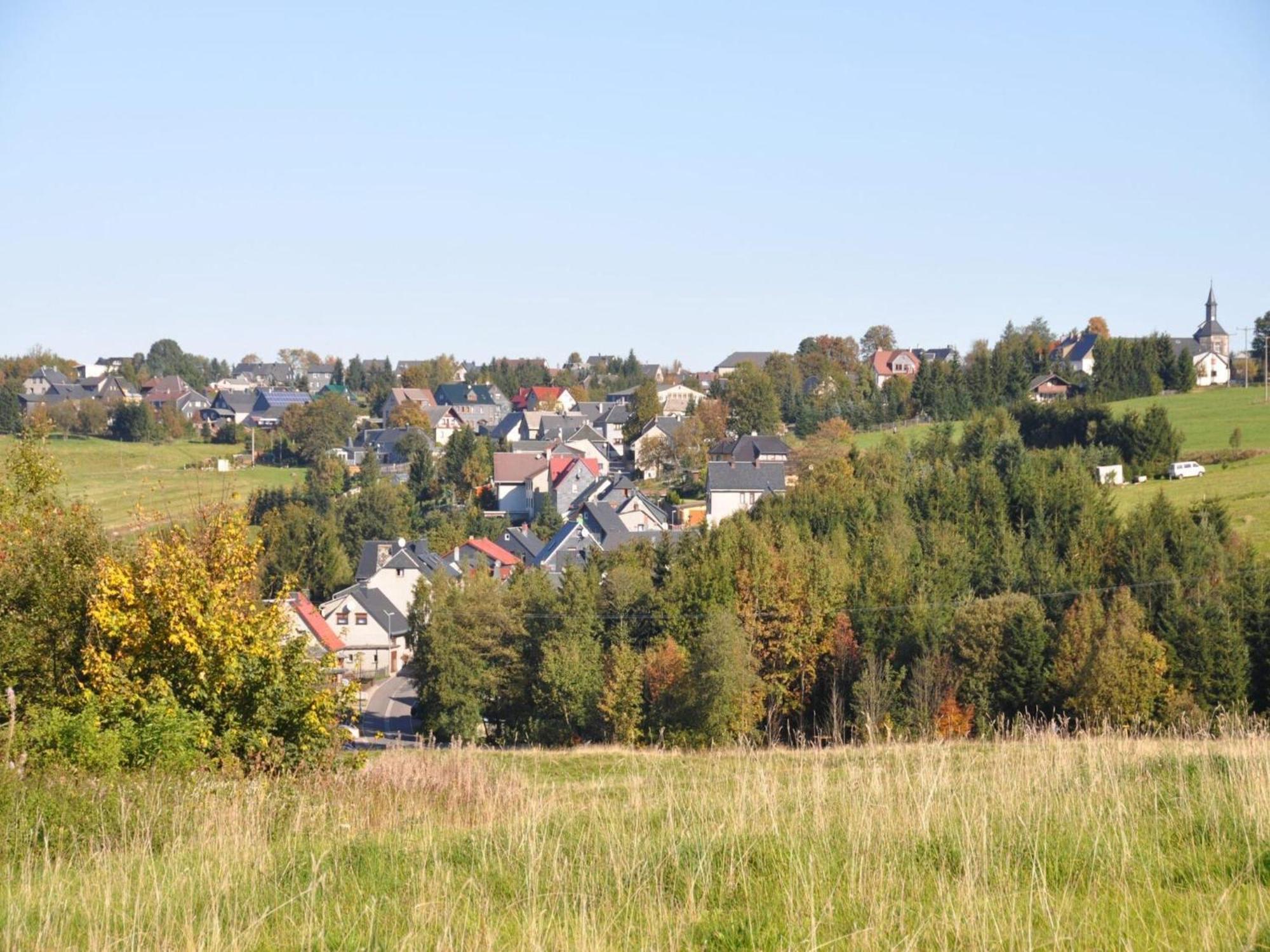 Holiday Home In Neustadt Am Rennsteig With Pond Esterno foto