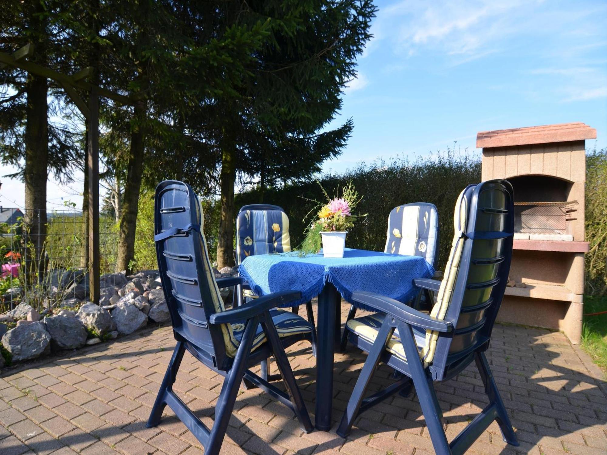 Holiday Home In Neustadt Am Rennsteig With Pond Esterno foto