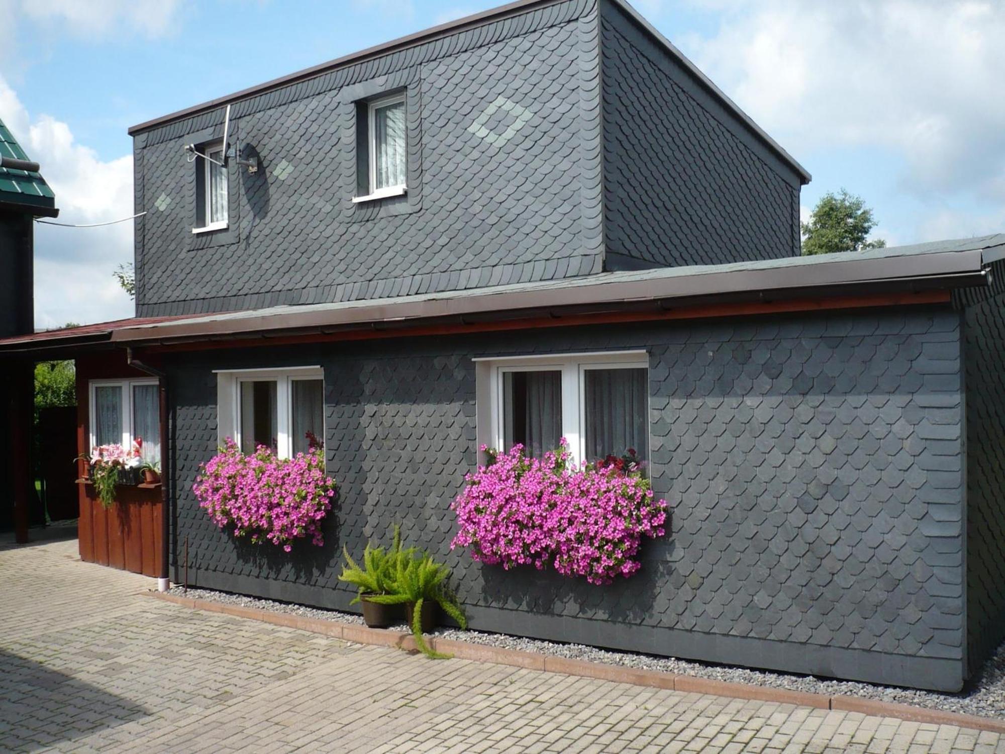 Holiday Home In Neustadt Am Rennsteig With Pond Esterno foto